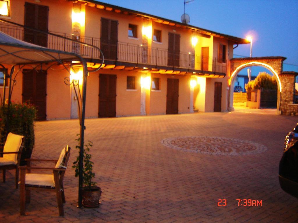 Agriturismo Sangallo Bedizzole Eksteriør billede