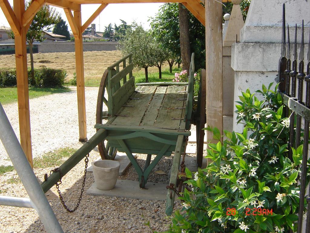 Agriturismo Sangallo Bedizzole Eksteriør billede